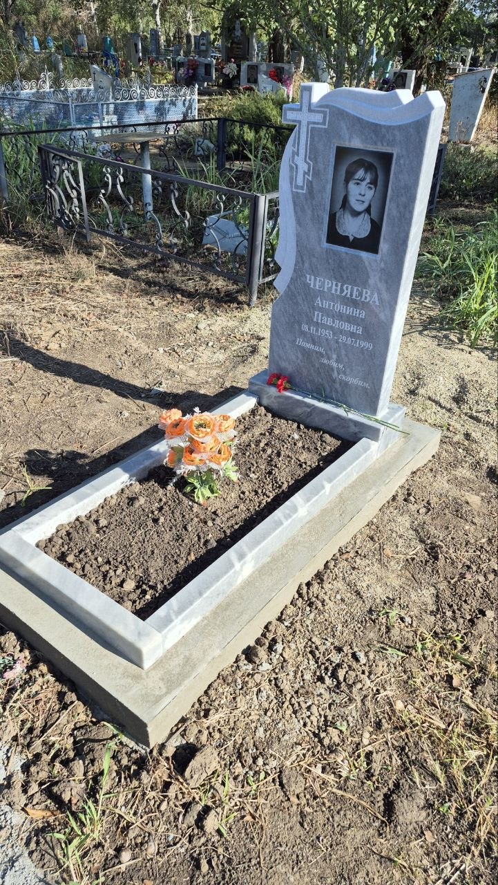 Памятник из мрамора